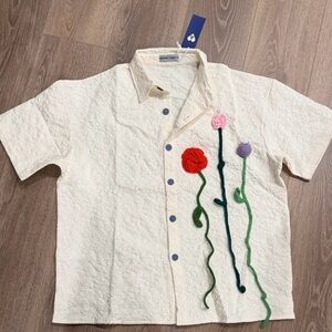 Aelfric EdenCream Floral Embroidered
Men's Shirt Large